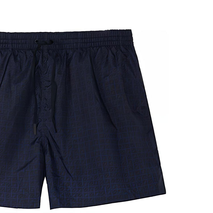 Sizing FENDI SS22 黑色抽绳宽松版休闲短裤。 FXB077AH3WF1GW9