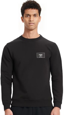 FENDI SS22 Black Logo Print Crewneck Long Sleeve Sweatshirt. FY1132A9ROF0QA1 Sizing FENDI SS22 Black Logo Print Crewneck Long Sleeve Sweatshirt. FY1132A9ROF0QA1