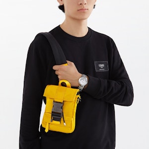 FENDI SS22 黑色標誌印花長袖圓領衛衣 FY1132A9ROF0QA1 1