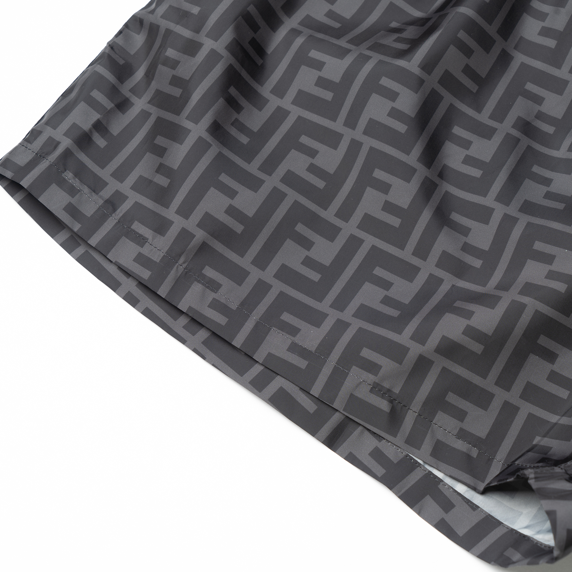 Sizing FENDI SS22  Black Logo Print Relaxed Fit Drawstring Shorts. FXB077A79FF0P9B