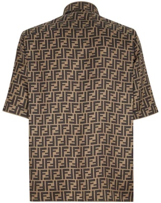 FENDI SS22 Black Short-Sleeve Shirt with Logo Print Design. FS0795AKEEF1440 Lookbook FENDI SS22 Black Short-Sleeve Shirt with Logo Print Design. FS0795AKEEF1440