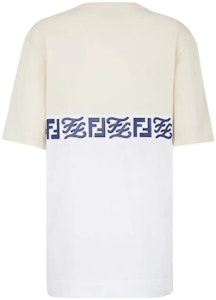 FENDI SS22 화이트 로고 프린트 컬러블록 릴렉스드 핏 티셔츠 FY0936AIU8F0ZE0 Lookbook FENDI SS22 화이트 로고 프린트 컬러블록 릴렉스드 핏 티셔츠 FY0936AIU8F0ZE0