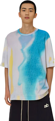 FENDI SS22 Gradient Knit Kaos Lengan Pendek Pria Loose Fit. FY0936AIFZF1G38 Purchase FENDI SS22 Gradient Knit Kaos Lengan Pendek Pria Loose Fit. FY0936AIFZF1G38