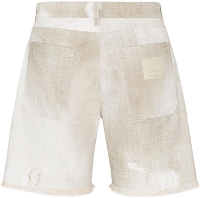 FENDI SS23 Beige Bermuda Denim Shorts with Fringed Hem. FLP307AMYUF1K9G Lookbook FENDI SS23 Beige Bermuda Denim Shorts with Fringed Hem. FLP307AMYUF1K9G