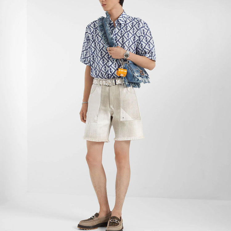 Shop FENDI SS23 米色流蘇邊牛仔短褲。 FLP307AMYUF1K9G