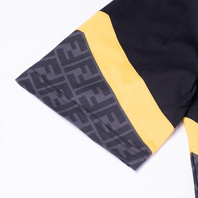 FENDI SS23 Black Logo Crewneck Casual Short Sleeve T-Shirt. FAF682AN68F1KRX 3