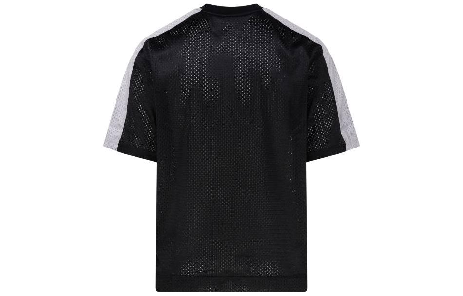 Lookbook FENDI SS23  Black Silver Logo Crewneck Casual T-Shirt. FAF692APC2F01I5