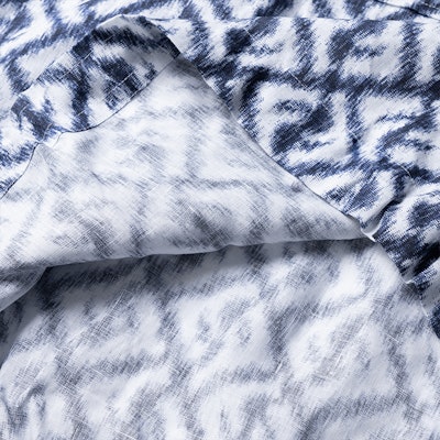 FENDI SS23 Geometric Print Button-Up Pullover Long Sleeve Shirt Blue FS1092AN0KF0V6W Sizing FENDI SS23 Geometric Print Button-Up Pullover Long Sleeve Shirt Blue FS1092AN0KF0V6W