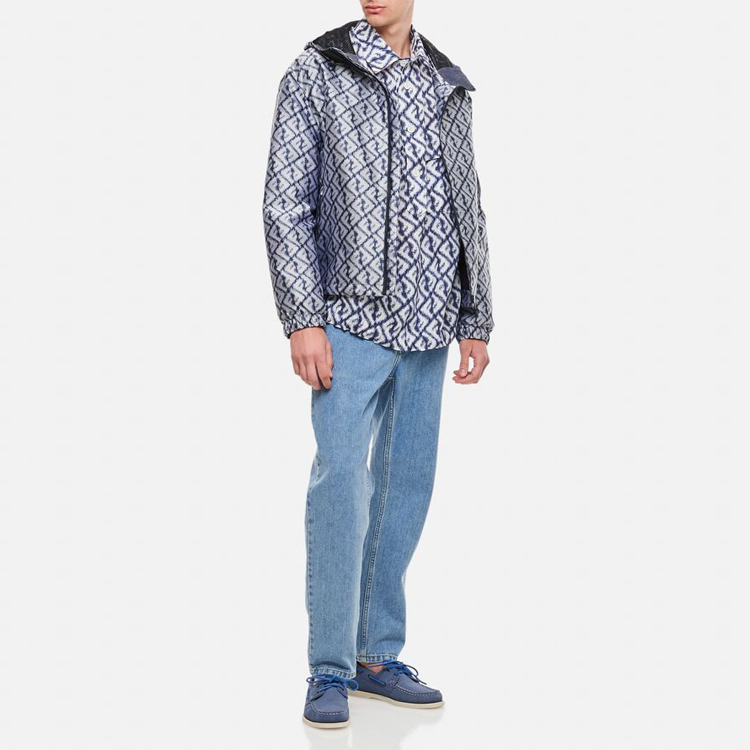 Purchase FENDI SS23 银蓝色标志印花拉链连帽外套。 FAA890AN62F1KRN