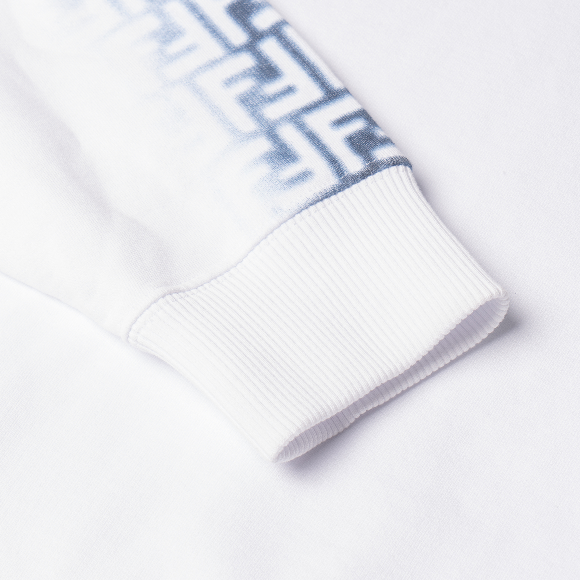 Sizing FENDI 2023春夏 白色连帽衫带logo印花和抽绳设计. FY1193AN22F0QR0