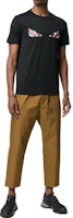 FENDI SS23 Monster Eyes Grafik Hitam Baju-T Lengan Pendek Lelaki. FY0894A6ZDF0QA1 Lookbook FENDI SS23 Monster Eyes Grafik Hitam Baju-T Lengan Pendek Lelaki. FY0894A6ZDF0QA1