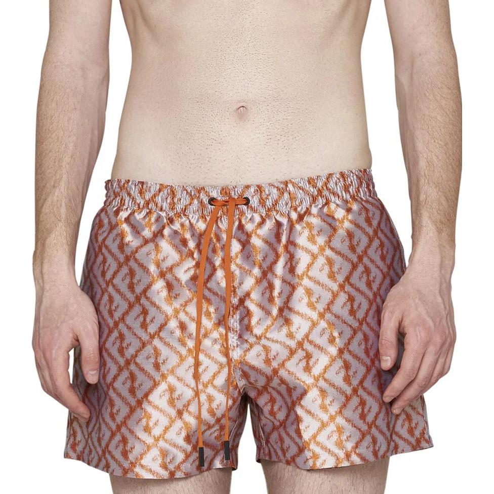 Lookbook 芬迪 SS23 橙色logo图案抽绳男士休闲短裤. FXB077AN62F1KRO