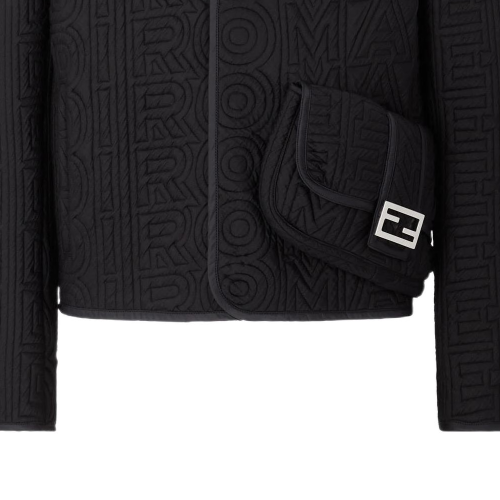 Sizing FENDI SS23 Roma Capsule Jaket Slim Fit Logo Timbul Hitam Leher Tinggi. FW1180AM7ZF0QA1