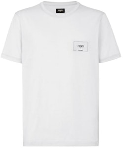 펜디 SS23 남성용 화이트 반팔 자수 로고 패치 티셔츠. FY0894A9RLF0WA0 Order 펜디 SS23 남성용 화이트 반팔 자수 로고 패치 티셔츠. FY0894A9RLF0WA0