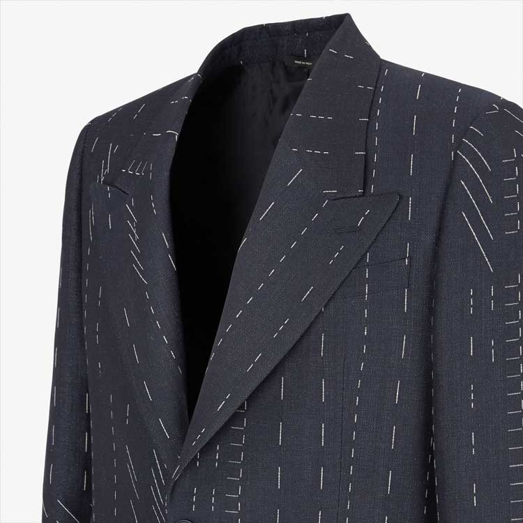 Shop FENDI SS24 蓝色标志贴花提花单排扣西装外套 FJ0768AR91F03LQ