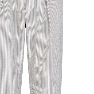 FENDI SS24 Seluar Kasual Kelabu Berjalur dengan Poket Sisi dan Zipper. FB0767ARX1F1NIQ Details for FENDI SS24 Seluar Kasual Kelabu Berjalur dengan Poket Sisi dan Zipper. FB0767ARX1F1NIQ