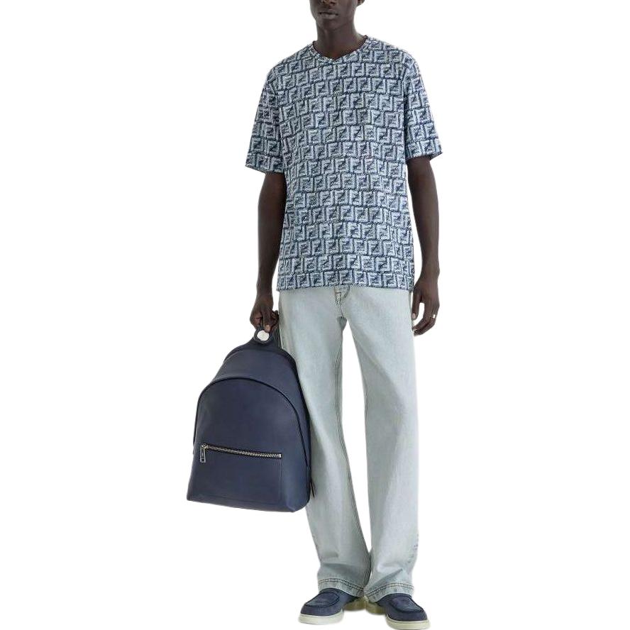 Shop FENDI SS24 Camiseta Azul Casual con Logo por Todo Lado. FY0936AR79F04V6