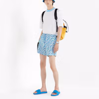 Shop FENDI 白色T恤 雙F標誌設計衣領。 FY1088AGAKF18TW