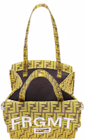 Lookbook Fendi x FRGMT FF 布料折疊黃包。