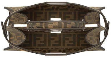 フェンディ x FRGMT x ポケモン FFファブリックバッグ ピーカブーISeeU スモール マルチカラー Lookbook フェンディ x FRGMT x ポケモン FFファブリックバッグ ピーカブーISeeU スモール マルチカラー