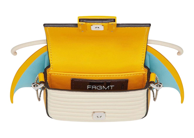 Lookbook Fendi x FRGMT x 寶可夢 黃色Nappa皮革迷你法棍包吊飾