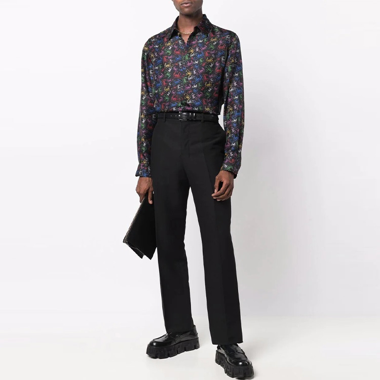 Lookbook FENDI x Noel Fielding FW21黑色款长袖衬衫翻领设计。 FS0808AH1YF0QA1