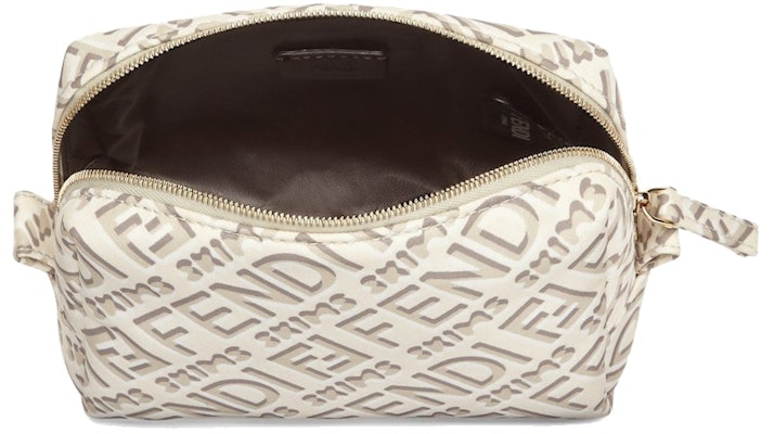 Fendi x SKIMS 小號美容包 康乃狄克專用款 Lookbook Fendi x SKIMS 小號美容包 康乃狄克專用款