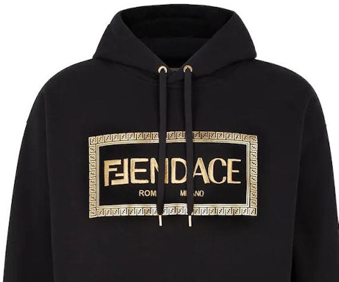 FENDI x VERSACE Black Logo Print Hoodie. FY1143AKDUF0QA1 Sizing FENDI x VERSACE Black Logo Print Hoodie. FY1143AKDUF0QA1