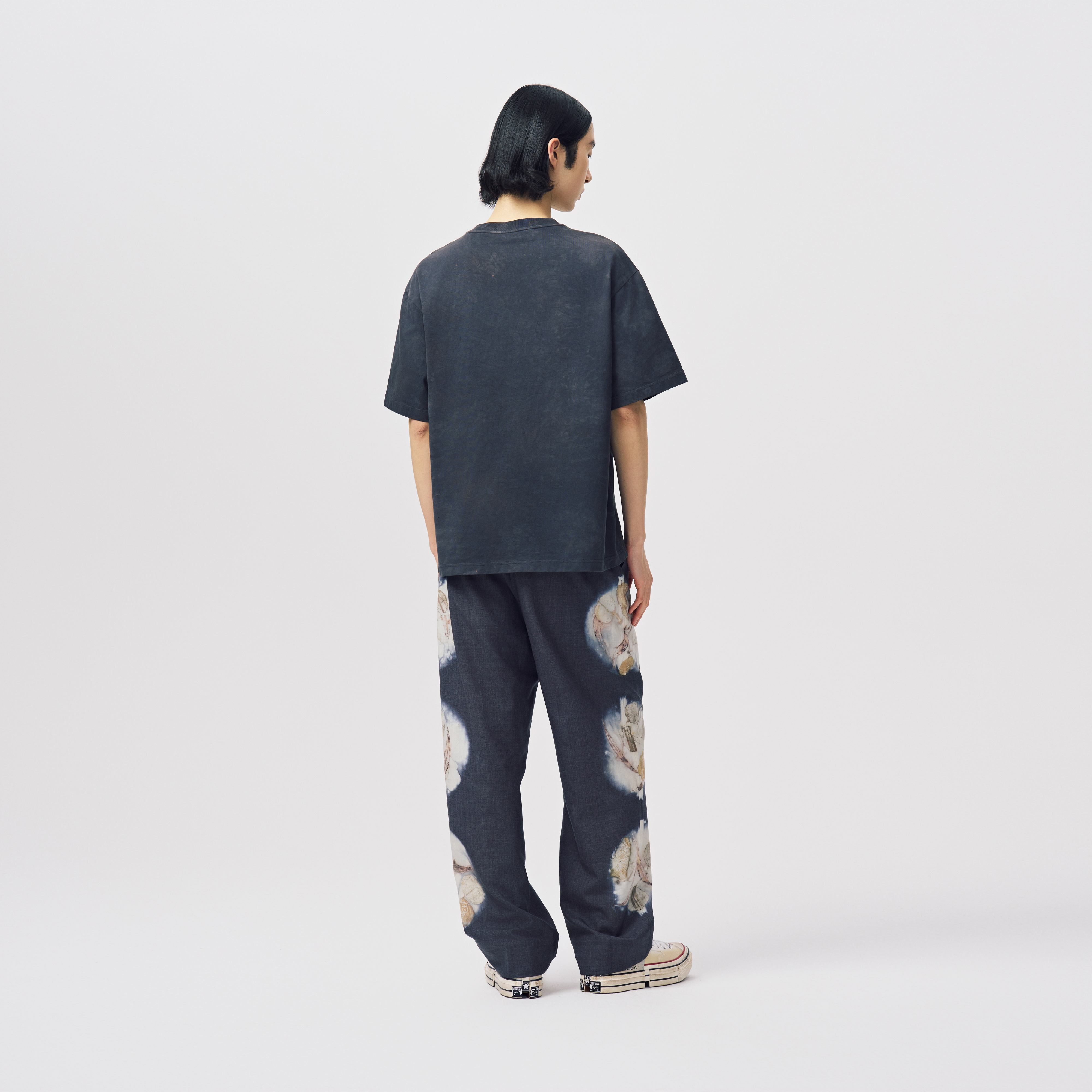 Details for Camiseta Negra Unisex de Manga Corta Feng Chen Wang Botanical Dye. FMS17TS08