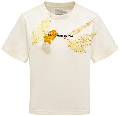 Camiseta Unisex Blanca Feng Chen Wang Plant Dye SS24 con Logo y Estampado de Hojas. FWS17TS06A Buy Camiseta Unisex Blanca Feng Chen Wang Plant Dye SS24 con Logo y Estampado de Hojas. FWS17TS06A