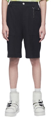 Feng Chen Wang SS22 Shorts Negros Diseño Patchwork Deconstruido. FS13SHO603 Order Feng Chen Wang SS22 Shorts Negros Diseño Patchwork Deconstruido. FS13SHO603