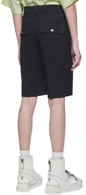 Feng Chen Wang SS22 Shorts Negros Diseño Patchwork Deconstruido. FS13SHO603 Lookbook Feng Chen Wang SS22 Shorts Negros Diseño Patchwork Deconstruido. FS13SHO603