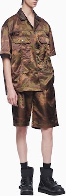 Pantalones Cortos Camuflaje Color Block FENG CHEN WANG SS22 en Camo. FS13SHO601 Shop Pantalones Cortos Camuflaje Color Block FENG CHEN WANG SS22 en Camo. FS13SHO601