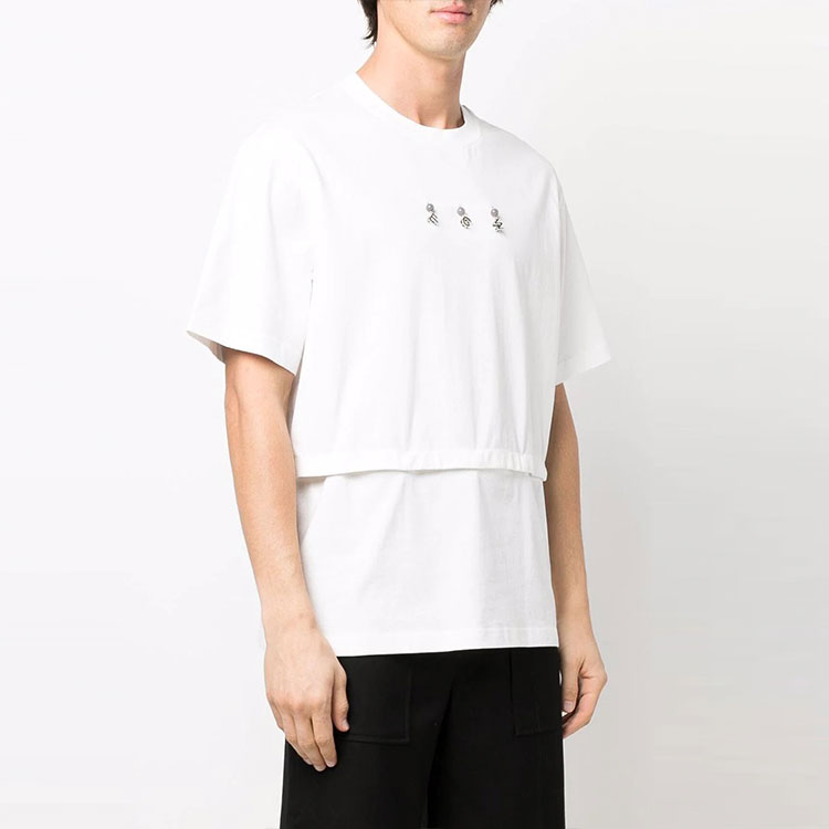 Purchase Camiseta Blanca Feng Chen Wang SS22 con Colgante Logo en Capas. FS13TSH708W