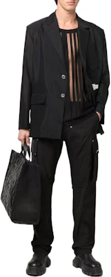 冯晨望 SS22 黑色男士复古宽松单排扣西装外套 FS13JAC104 Lookbook 冯晨望 SS22 黑色男士复古宽松单排扣西装外套 FS13JAC104