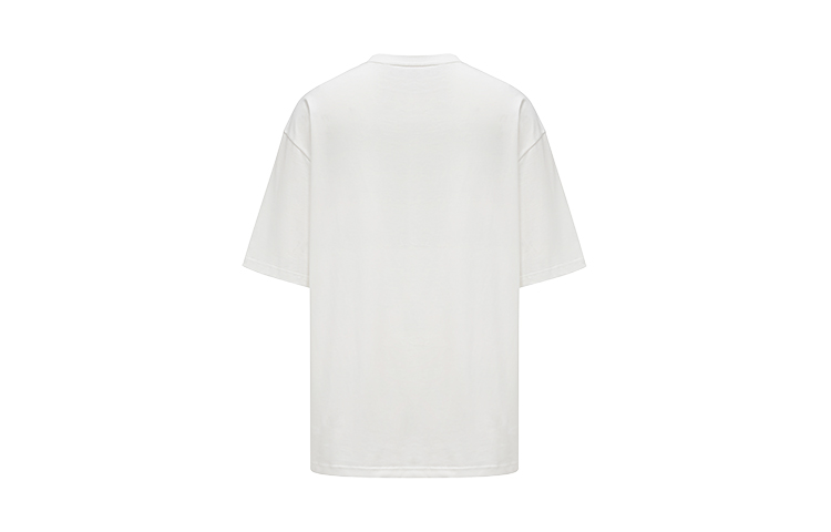 Lookbook Camiseta Unisex Feng Chen Wang SS24 Blanca con Estampado de Hojas y Tinte Natural FMS17TS08W