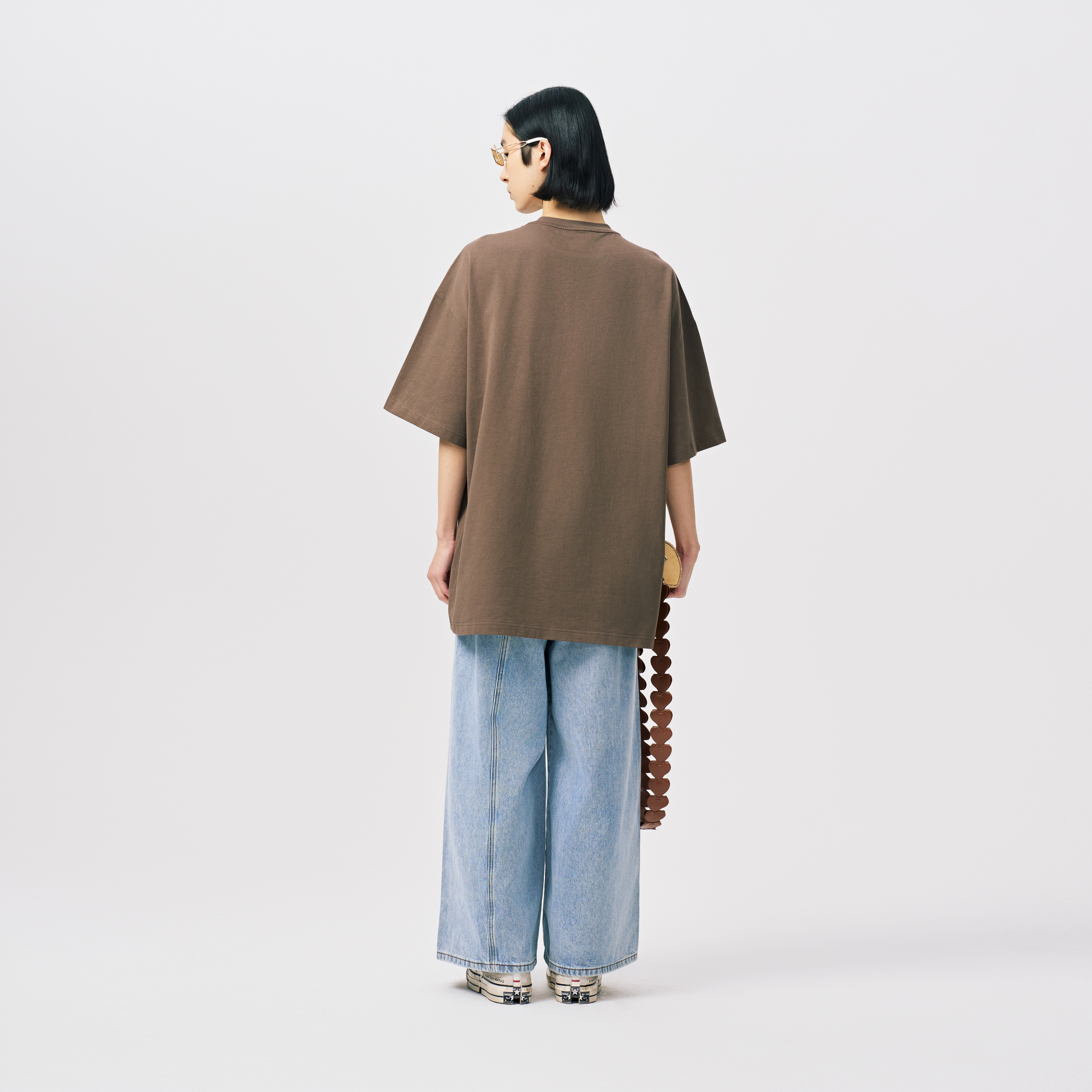 Purchase Feng Chen Wang SS24 男女同款咖啡色寬鬆版圓領長袖T恤。 FMS17TS12