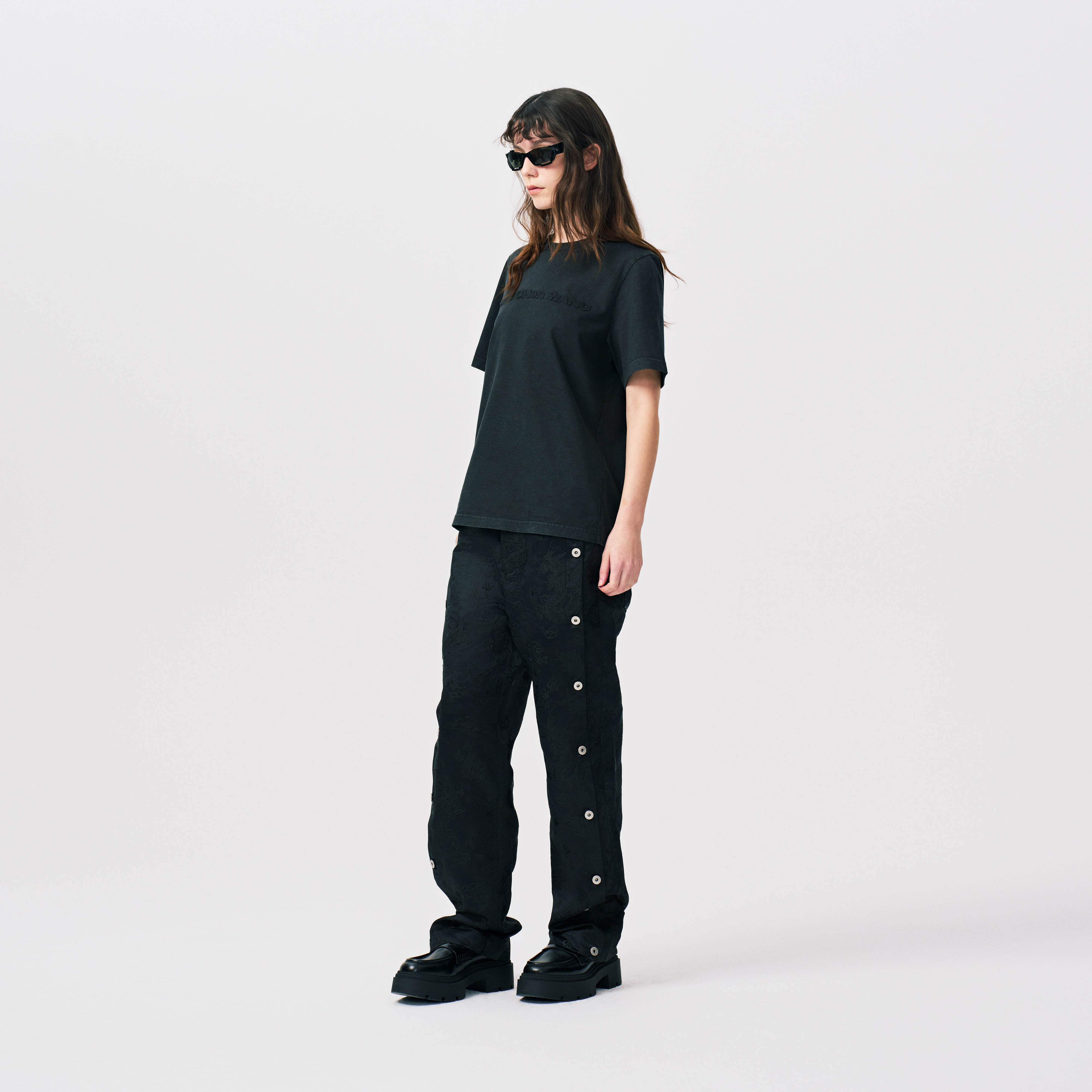 Shop Camiseta Unisex Negra Feng Chen Wang SS24 Logo Lavado. FWS17TS07