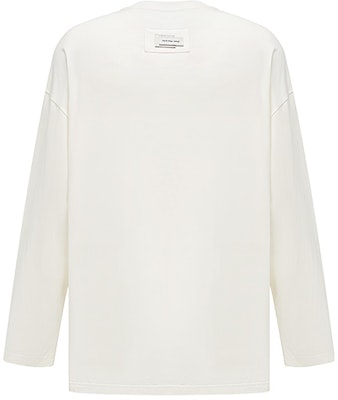 Camiseta Unisex Blanca Feng Chen Wang de Manga Larga y Cuello Redondo FMF18LS03 Lookbook Camiseta Unisex Blanca Feng Chen Wang de Manga Larga y Cuello Redondo FMF18LS03