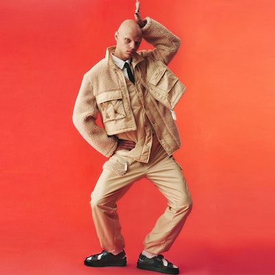 Chaqueta Beige Desmontada Unisex Feng Chen Wang x UGG Colaboración. 1154991-SAN Details for Chaqueta Beige Desmontada Unisex Feng Chen Wang x UGG Colaboración. 1154991-SAN