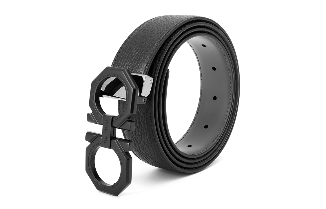 Shop 菲拉格慕 黑色皮革腰带带雕刻扣，宽3厘米。 6702660765786NERDA