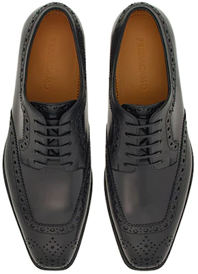 FERRAGAMO 黑色布洛克皮革牛津鞋 021644-762389 Lookbook FERRAGAMO 黑色布洛克皮革牛津鞋 021644-762389