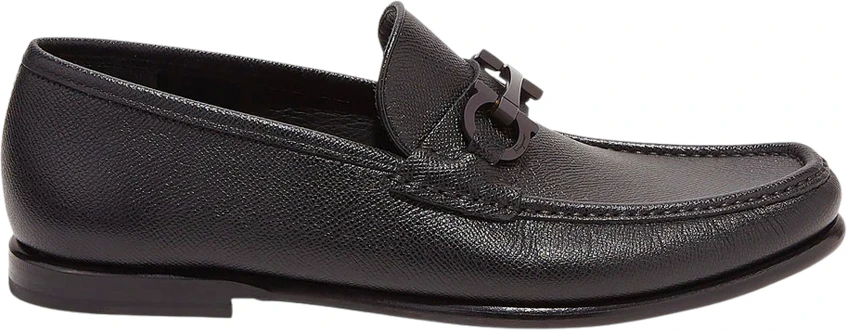 ferragamo-crown-black-02-a879-688525
