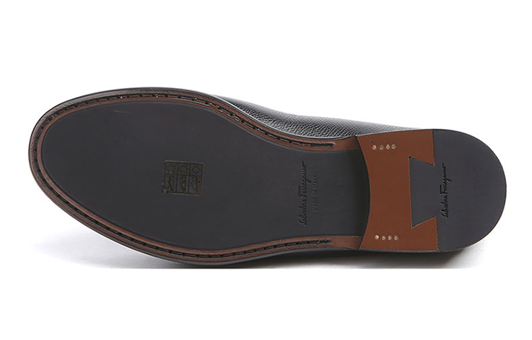 Shop FERRAGAMO Crown 'Black' 02A879-688525