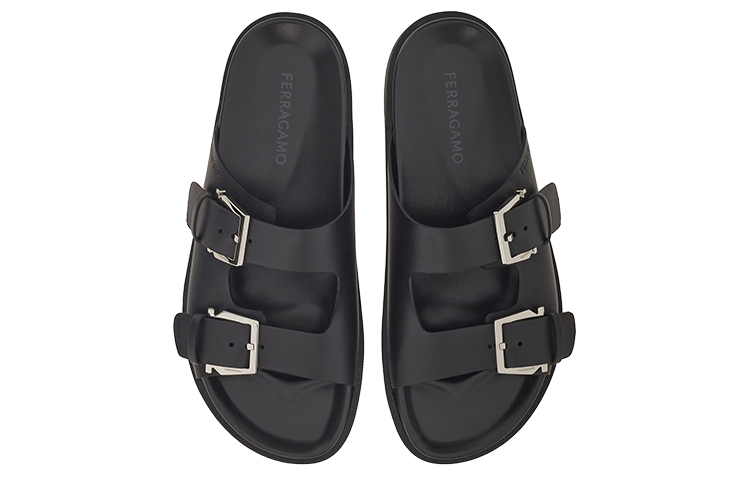 Lookbook FERRAGAMO Selipar Gesper Double Gancini 'Hitam' 021745-765031