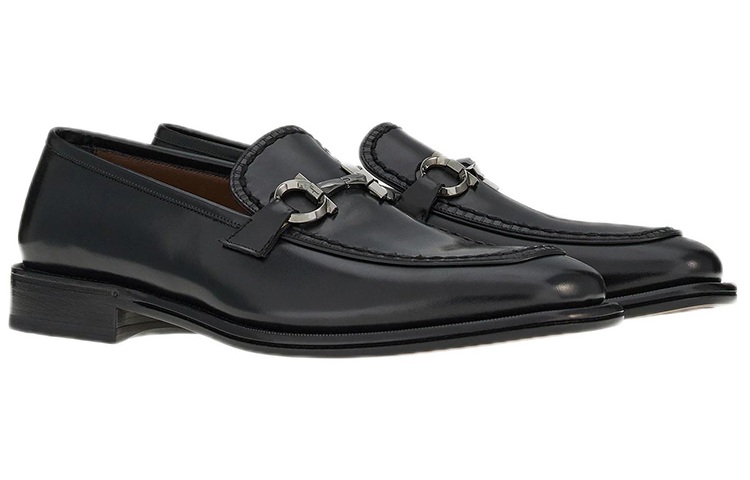 Order FERRAGAMO Ferragano Gancini Moccasin 'Black Calfskin' 020576-750861
