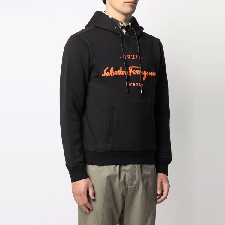 Purchase FERRAGAMO FW21 标志刺绣抽绳连帽衫 黑色 746606002 747000000