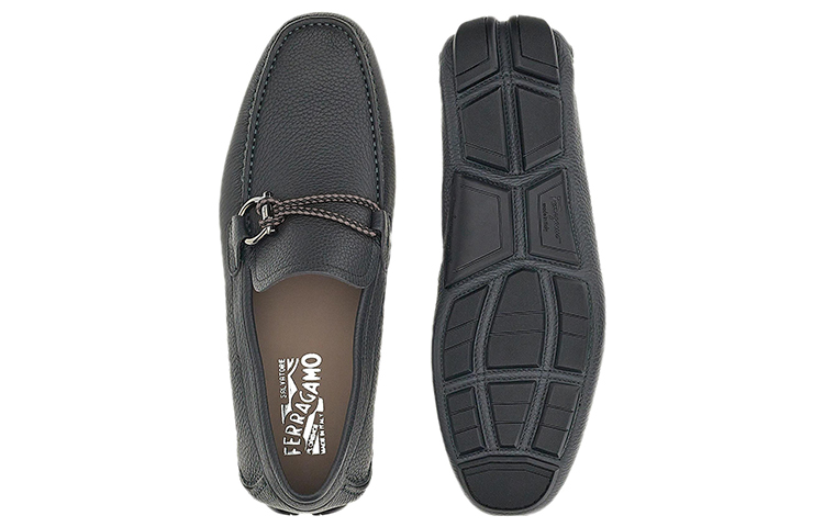 Purchase FERRAGAMO Gancini 'Kulit Anak Lembu Hitam' 02A220-749608