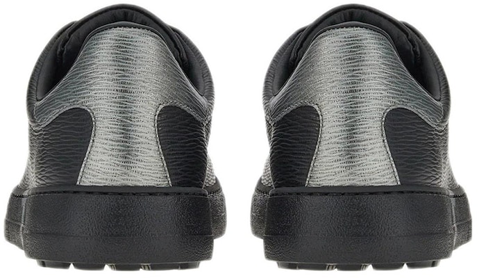 FERRAGAMO菲拉格慕 Gancini 小牛皮繫帶 時尚板鞋 男款 黑灰色 Shop FERRAGAMO菲拉格慕 Gancini 小牛皮繫帶 時尚板鞋 男款 黑灰色