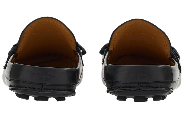 FERRAGAMO Gancini 'Black Leather Flat Men's Slide' 圖 4